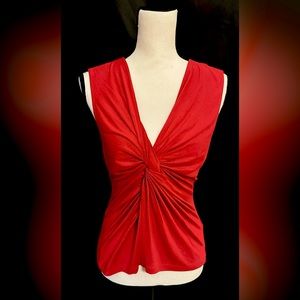 Previously Worn Red Karen Kane Lifestyle Top in great condition! Size Large (L)